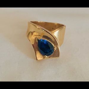 Old blue sapphire 10K gold ring